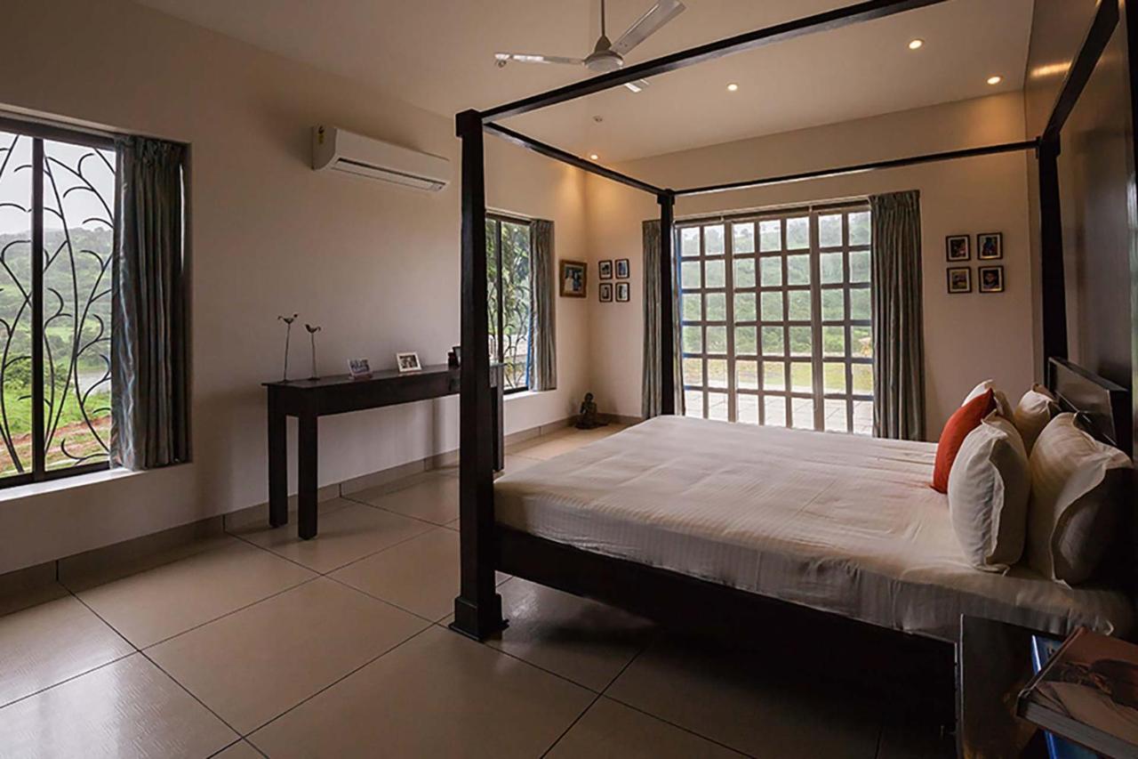 Stayvista'S Shivom Villa 12 - A Serene Escape With Views Of The Valley And Lake 로나발라 외부 사진
