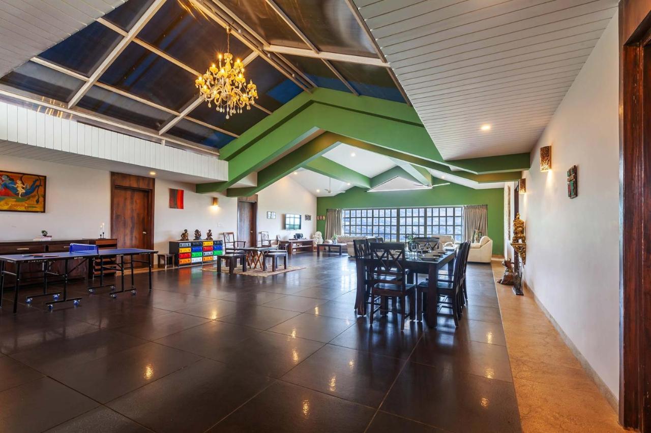 Stayvista'S Shivom Villa 12 - A Serene Escape With Views Of The Valley And Lake 로나발라 외부 사진