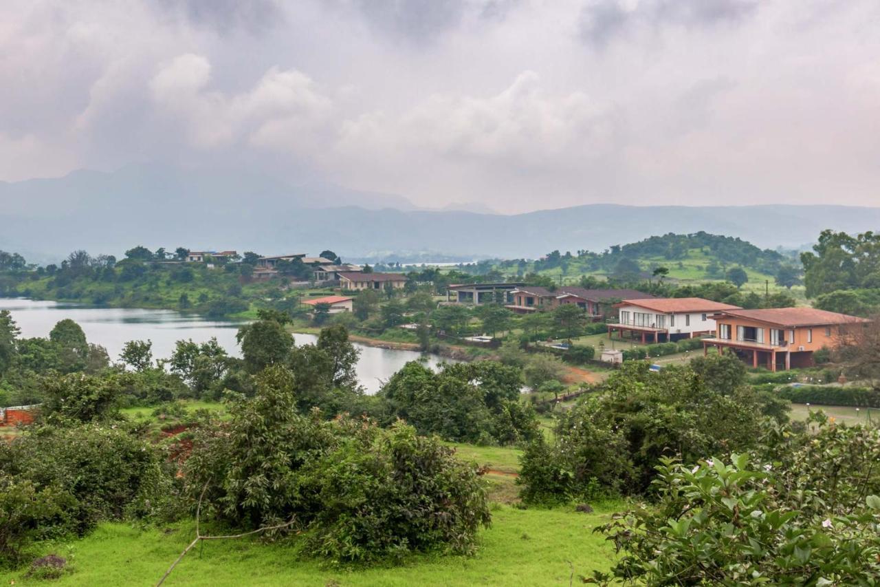 Stayvista'S Shivom Villa 12 - A Serene Escape With Views Of The Valley And Lake 로나발라 외부 사진